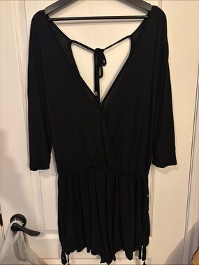 La Vie en Rose Black V-Neck Tie-Back Romper